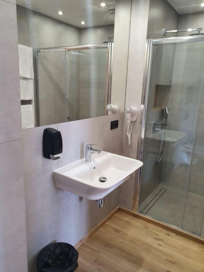 Villa 17 Noclegi Płock Kültér fotó
